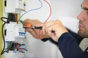 Eletricistas Instalação e Manutenção Elétrica Eletricistas Instalação e Manutenção Elétrica