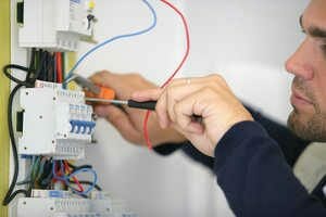 Eletricistas Instalação e Manutenção Elétrica